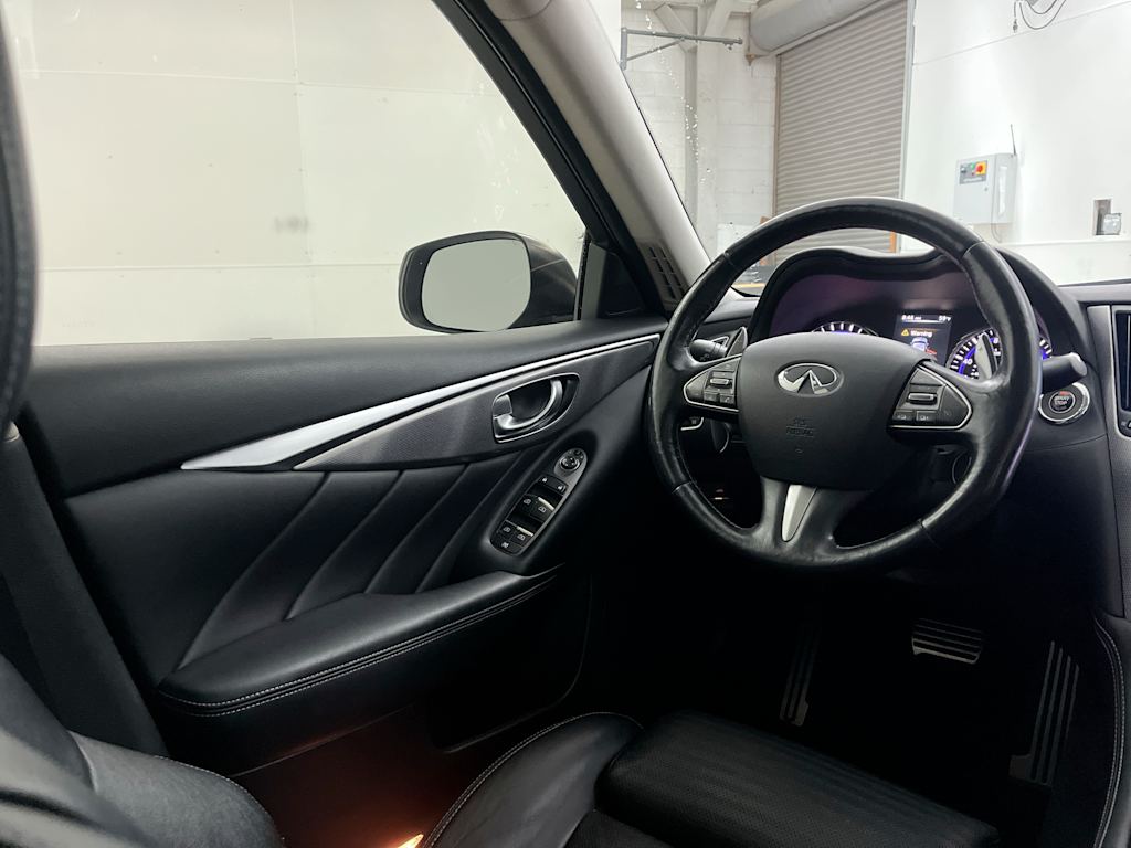 Thumbnail: 2014 INFINITI Q50 - 9