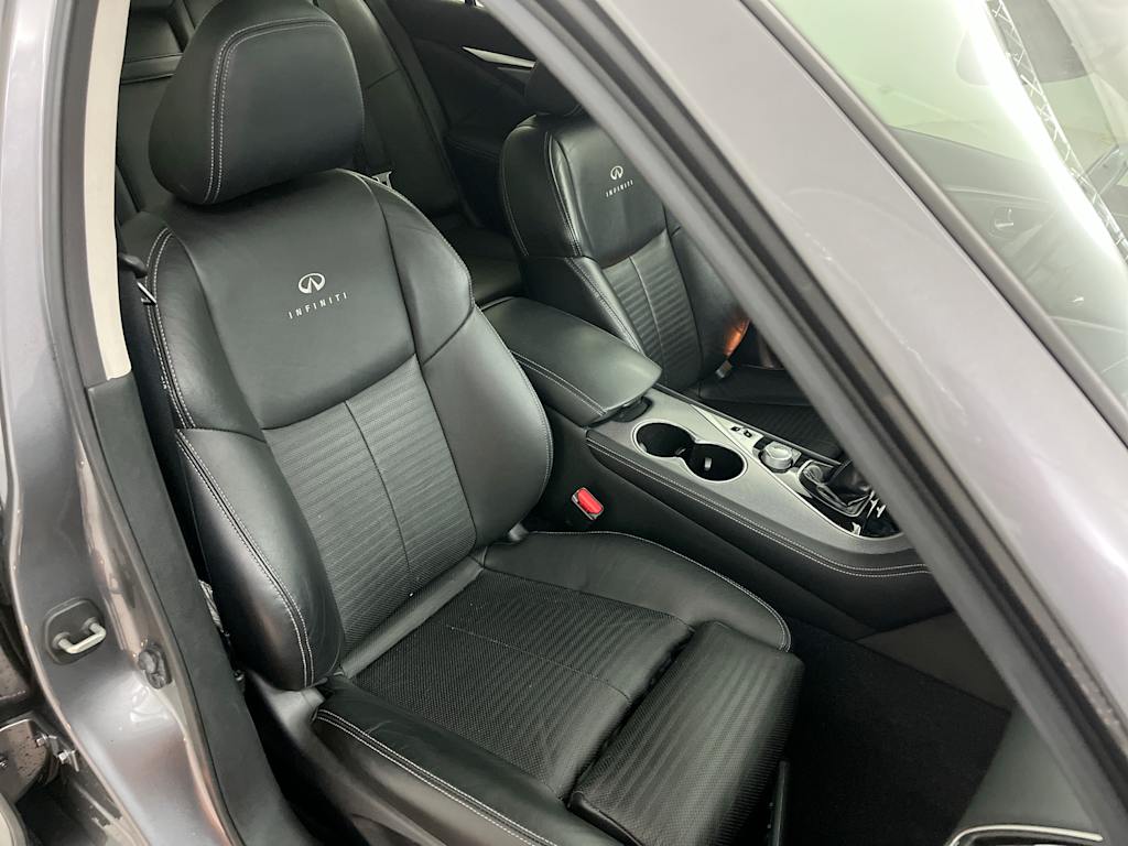 Thumbnail: 2014 INFINITI Q50 - 31