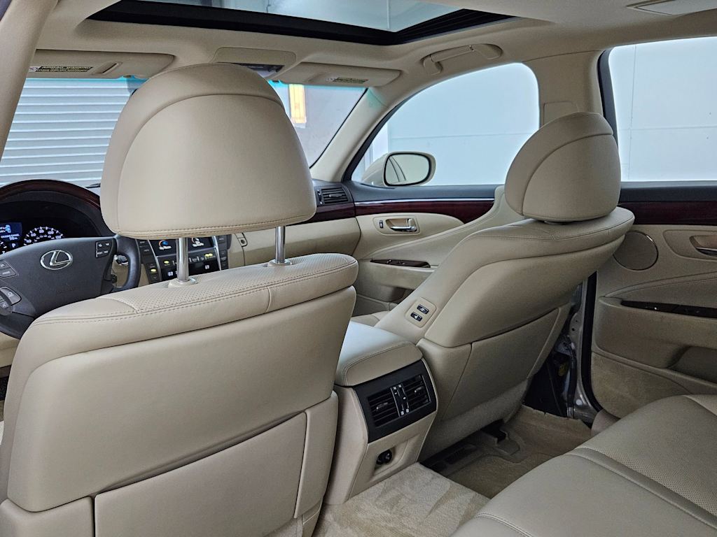 2007 Lexus LS 460 12