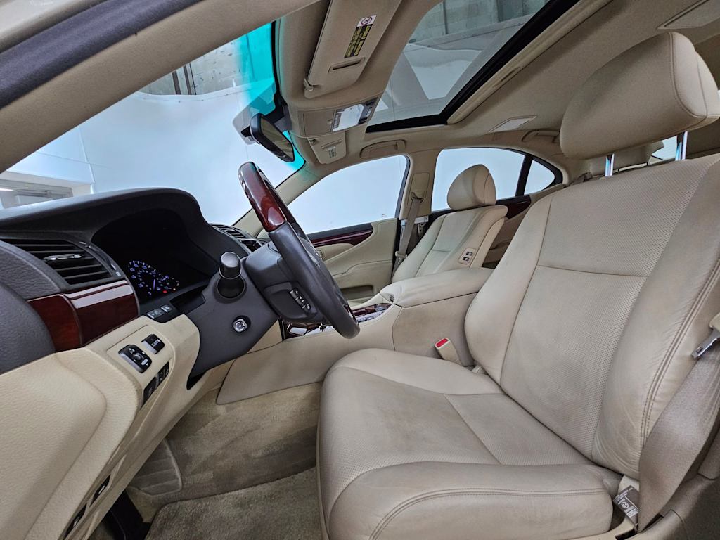2007 Lexus LS 460 10