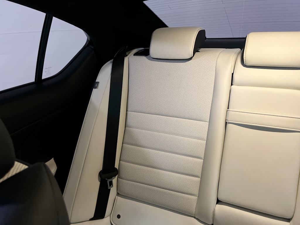 Thumbnail: 2021 Lexus IS - 10
