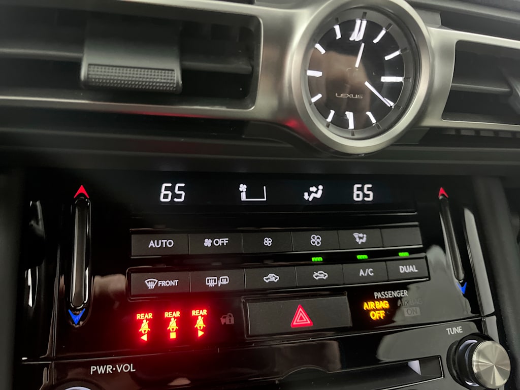 Thumbnail: 2021 Lexus IS - 27