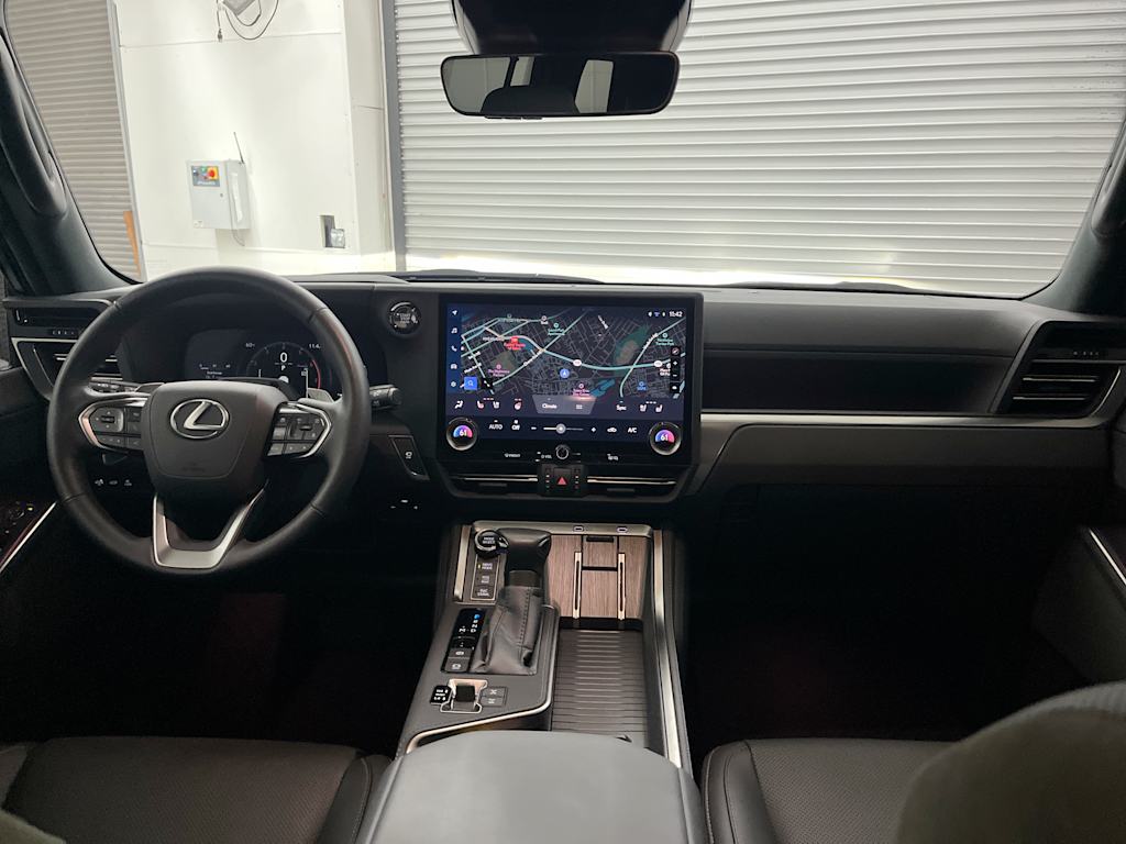 Thumbnail: 2024 Lexus ES - 2