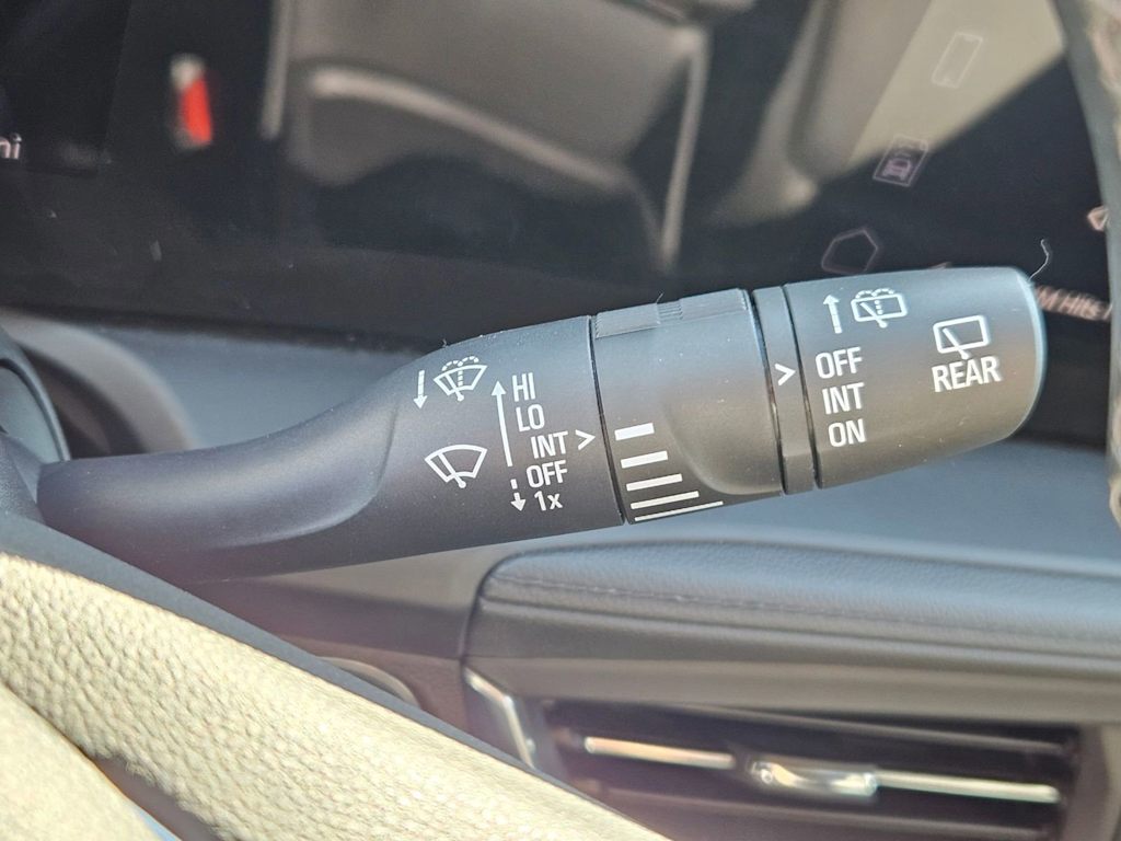 2024 Buick Encore GX Sport Touring 31