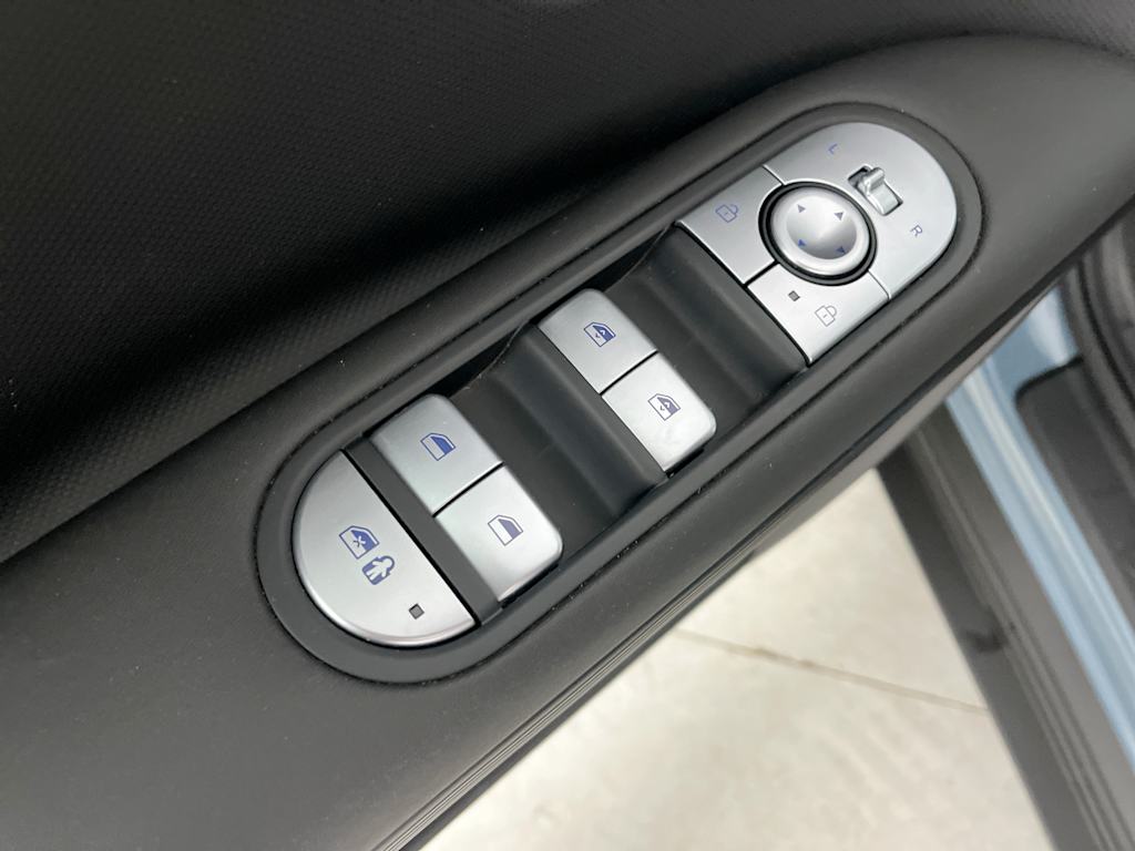 Thumbnail: 2024 Hyundai Ioniq 5 - 26