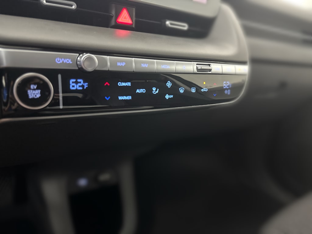 Thumbnail: 2024 Hyundai Ioniq 5 - 22