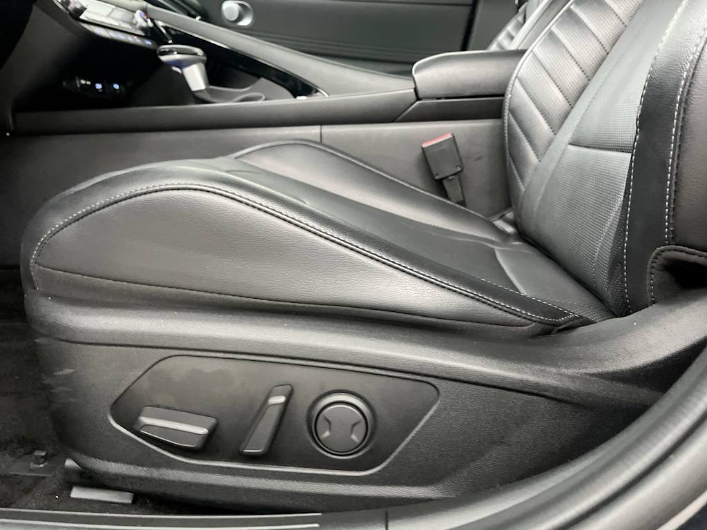 Thumbnail: 2023 Hyundai Elantra - 25