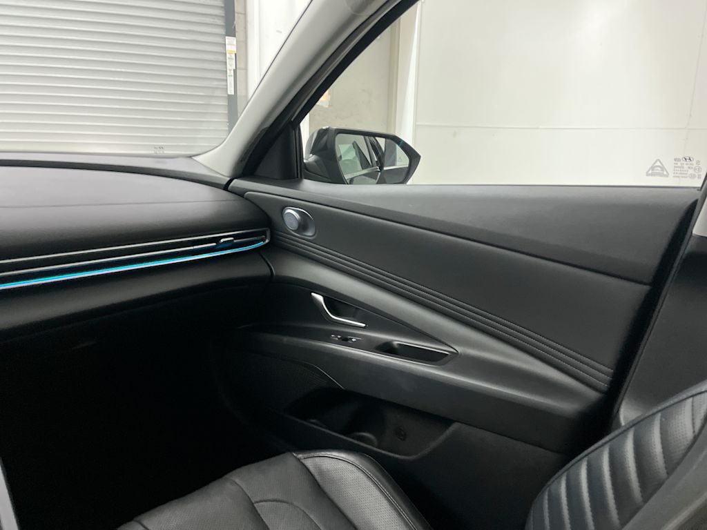 Thumbnail: 2023 Hyundai Elantra - 22