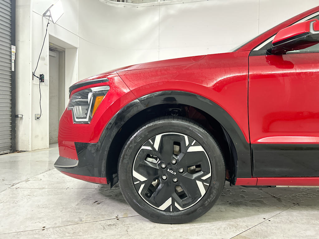 Thumbnail: 2024 Kia Niro - 5