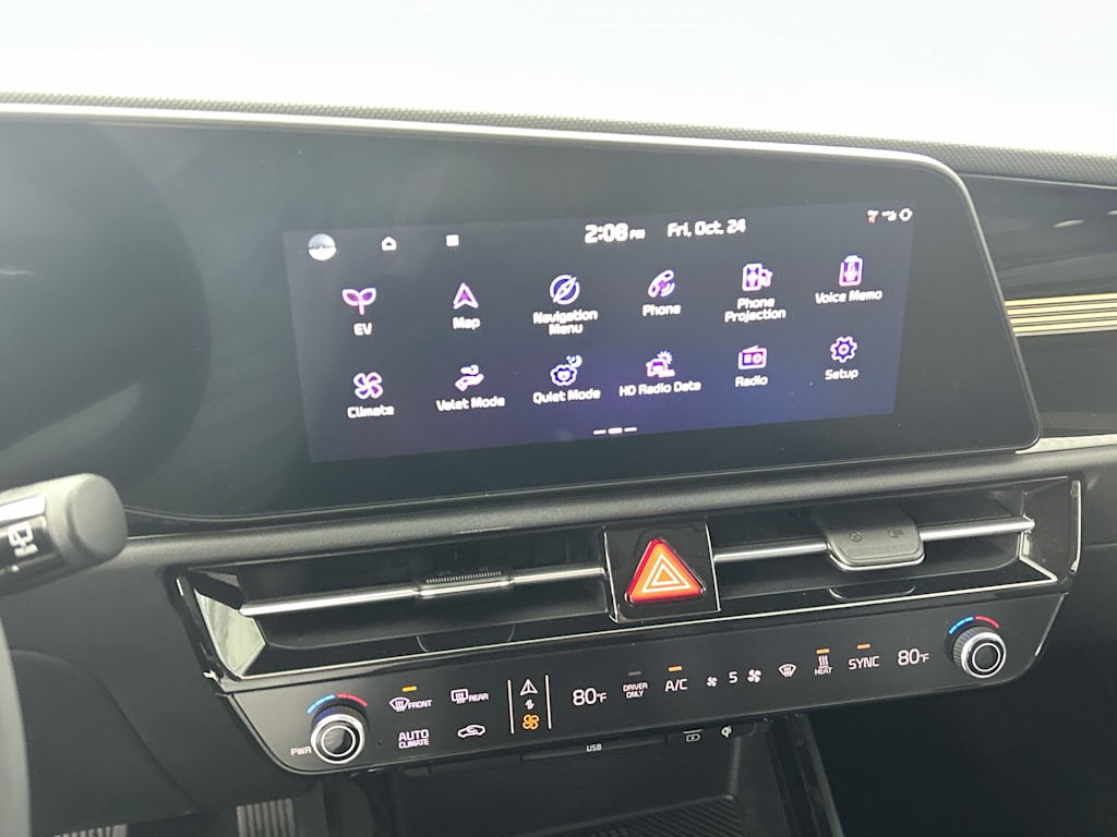 Thumbnail: 2024 Kia Niro - 10