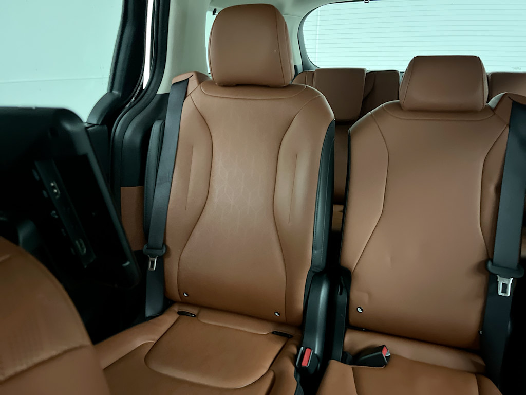 Thumbnail: 2024 Kia Carnival - 11