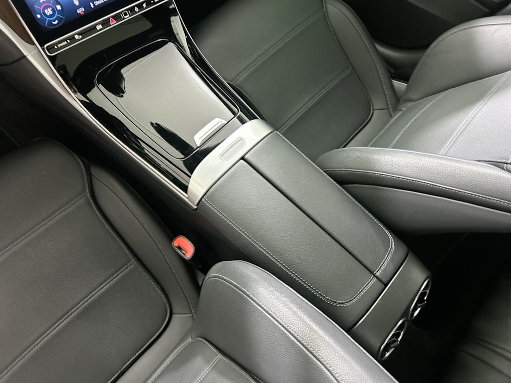 Thumbnail: 2025 Mercedes-Benz C-Class - 11