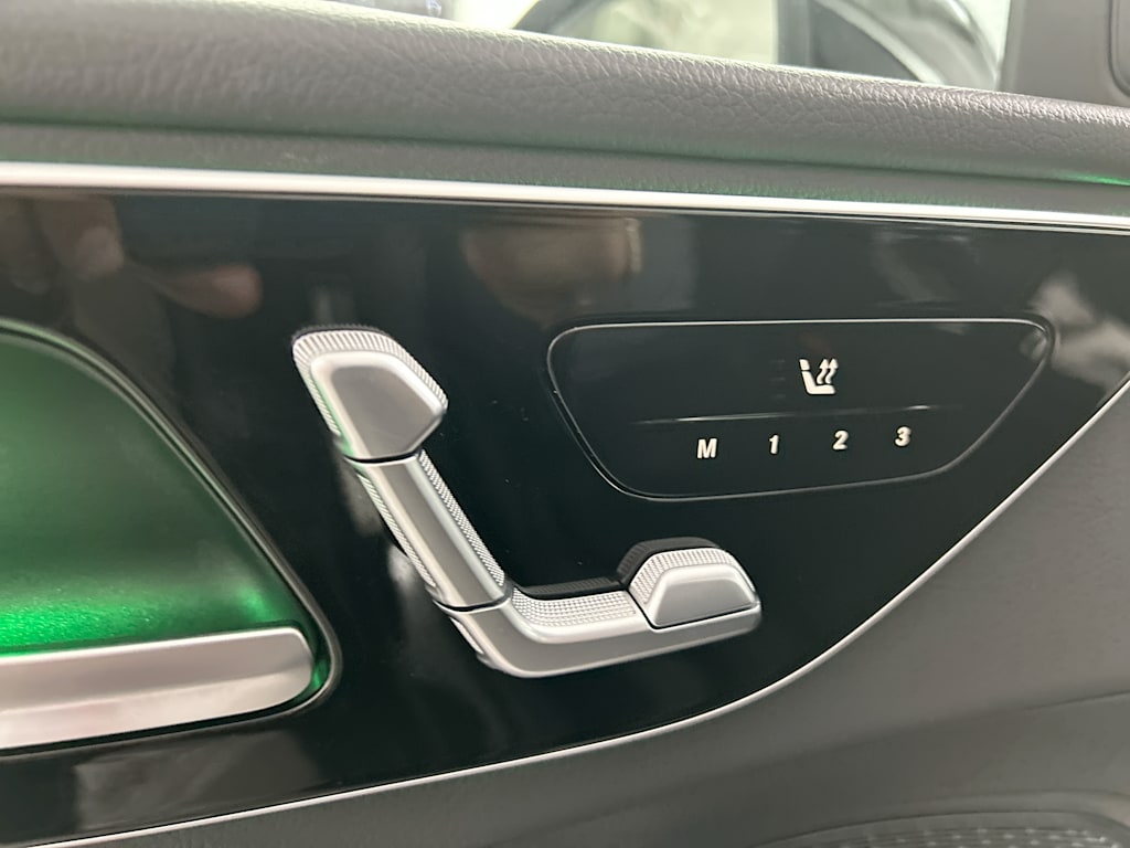 Thumbnail: 2025 Mercedes-Benz C-Class - 20