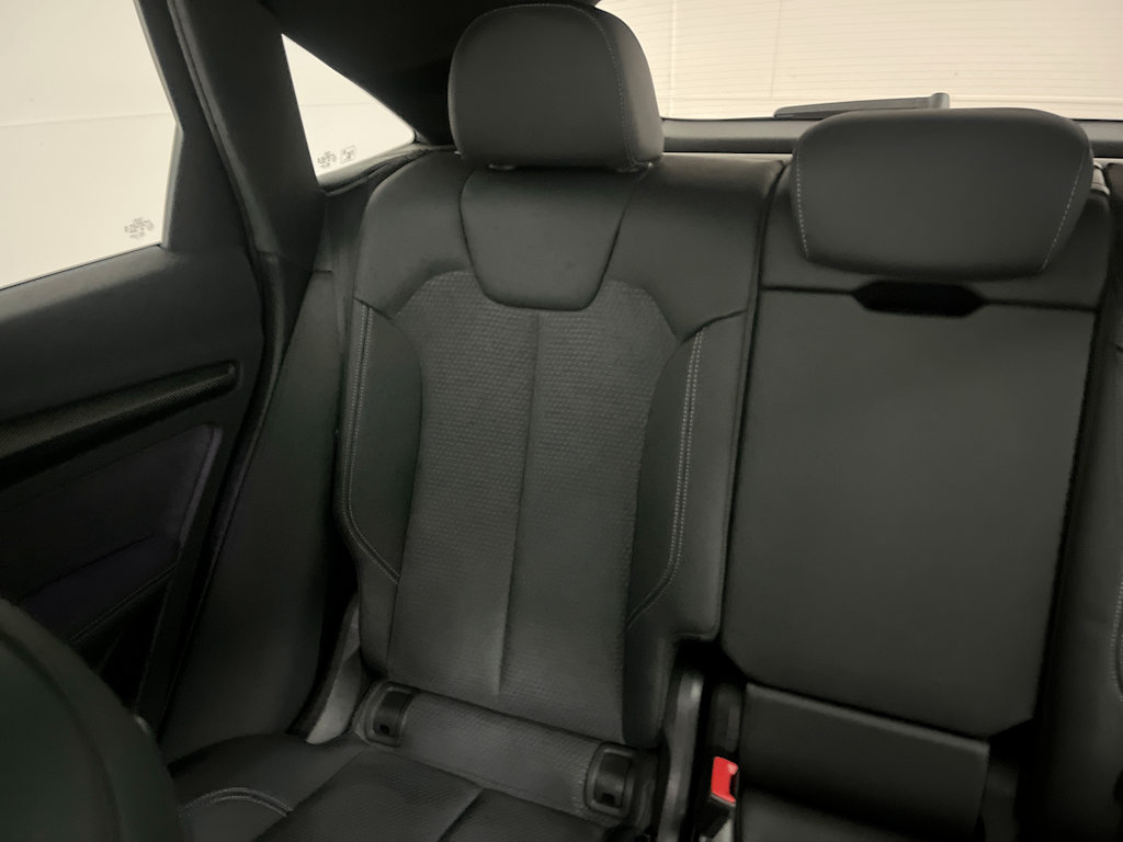 Thumbnail: 2024 Audi SQ5 - 10