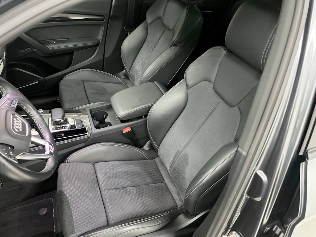 Thumbnail: 2024 Audi SQ5 - 8