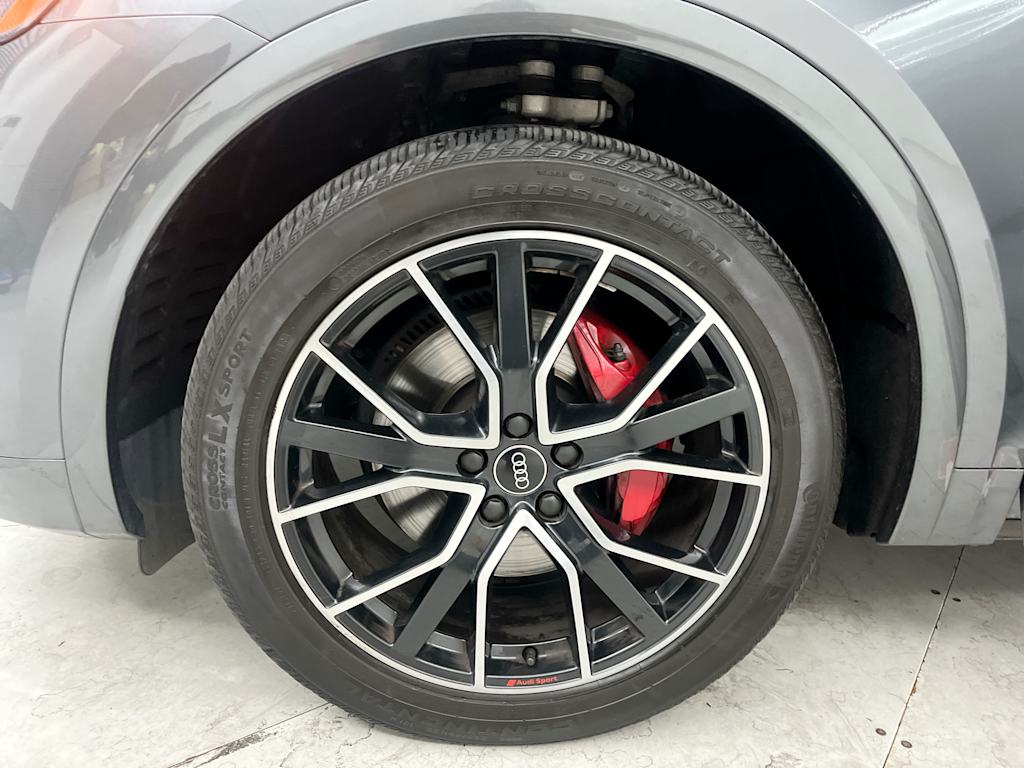 Thumbnail: 2024 Audi SQ5 - 5