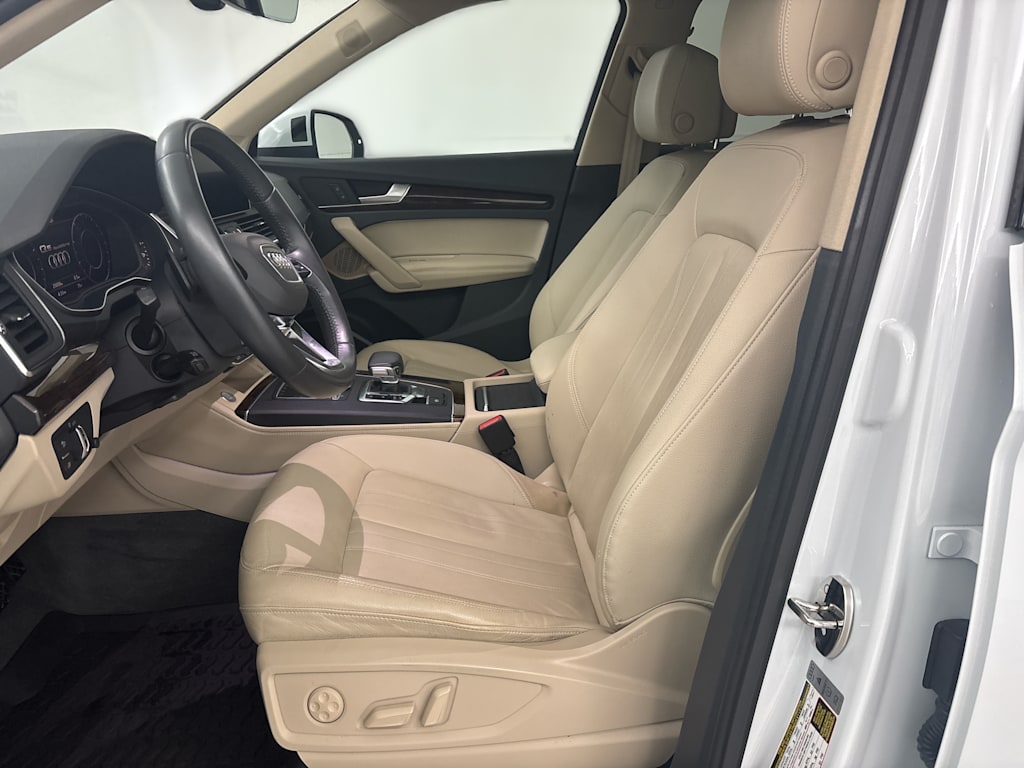 Thumbnail: 2020 Audi Q5 - 9
