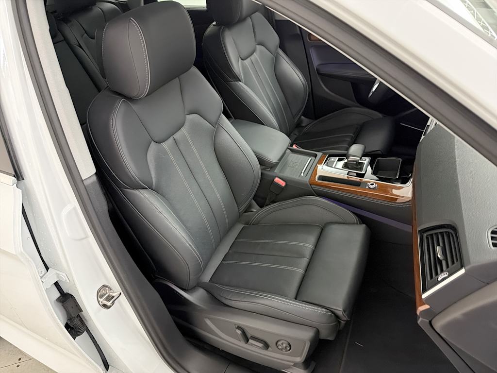 Thumbnail: 2023 Audi Q5 - 26