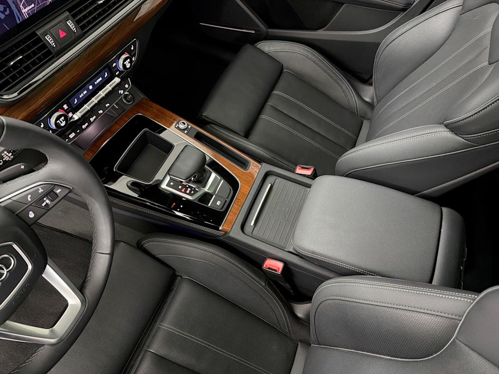 Thumbnail: 2023 Audi Q5 - 10