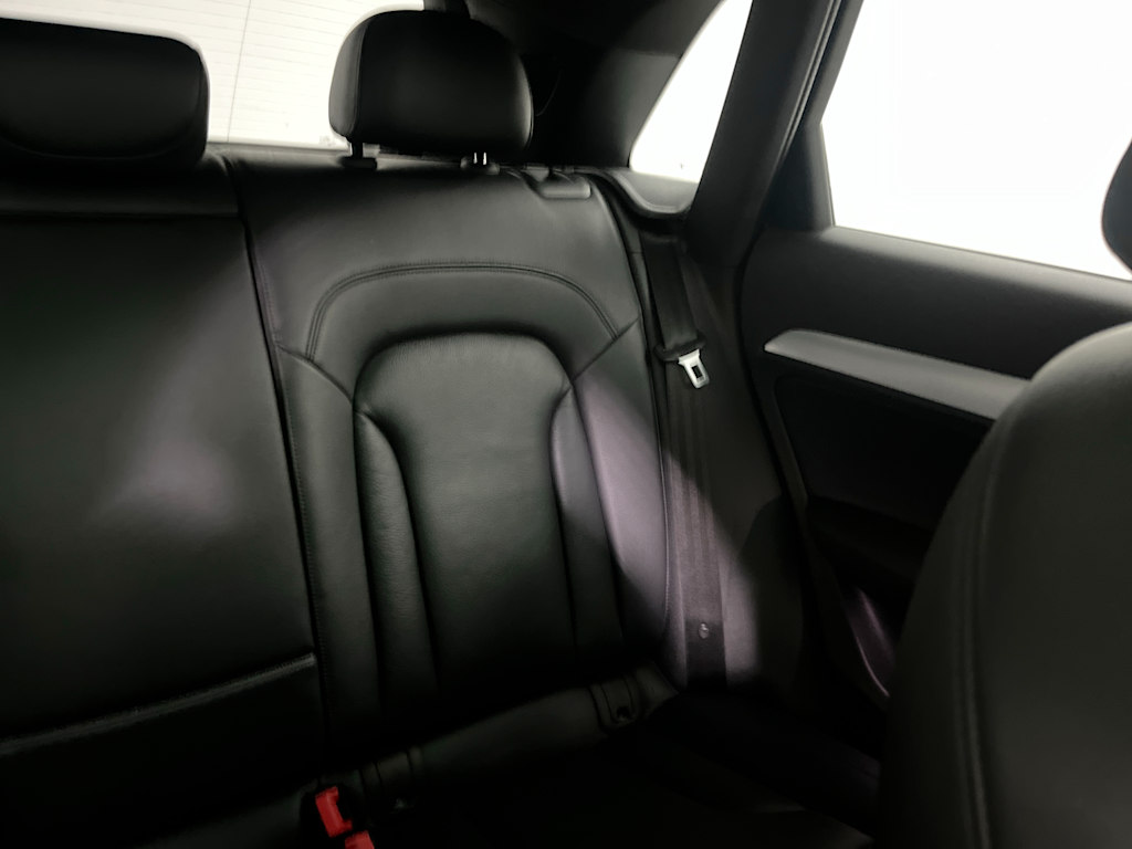 Thumbnail: 2015 Audi Q3 - 24