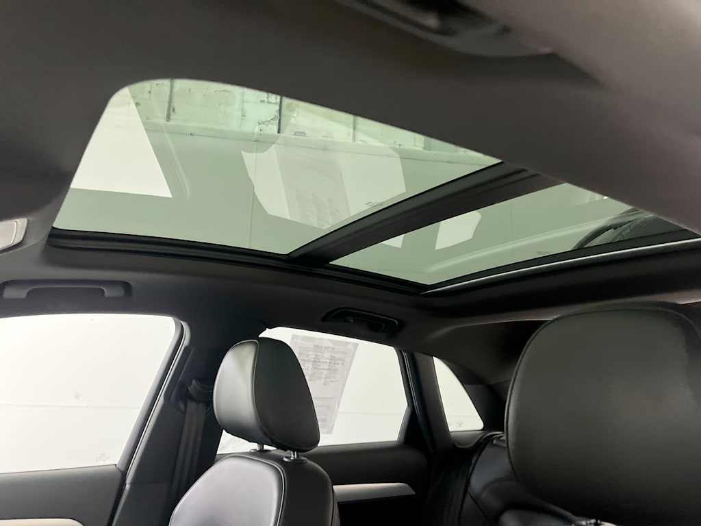 Thumbnail: 2015 Audi Q3 - 27