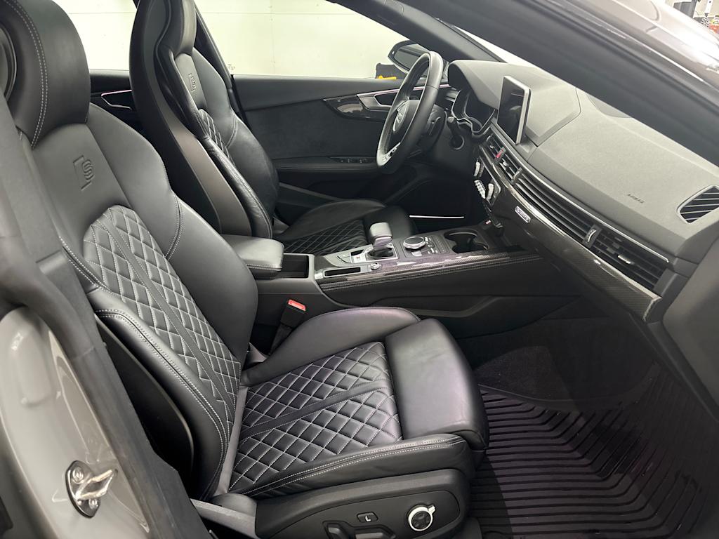 Thumbnail: 2019 Audi S5 - 10