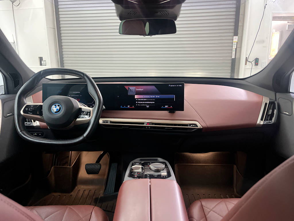 Thumbnail: 2023 BMW iX - 2