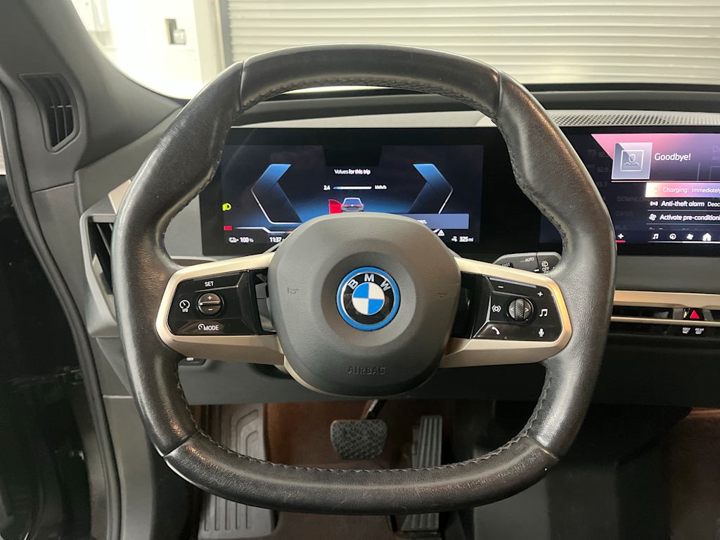 Thumbnail: 2024 BMW iX - 11