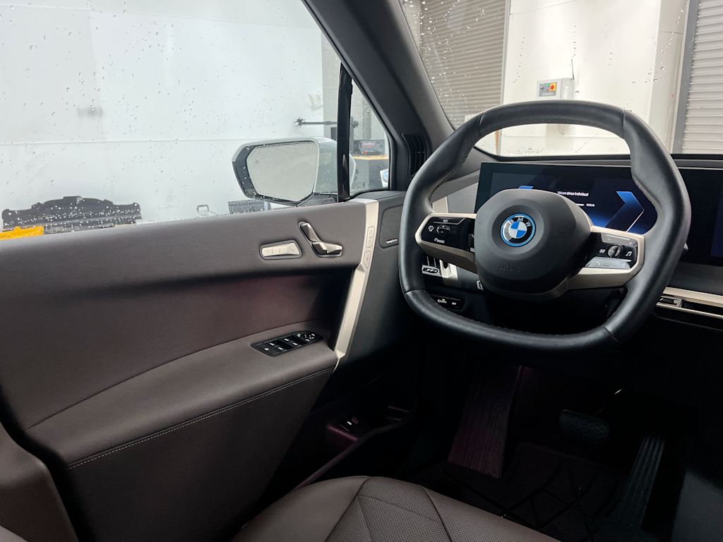 Thumbnail: 2024 BMW iX - 23