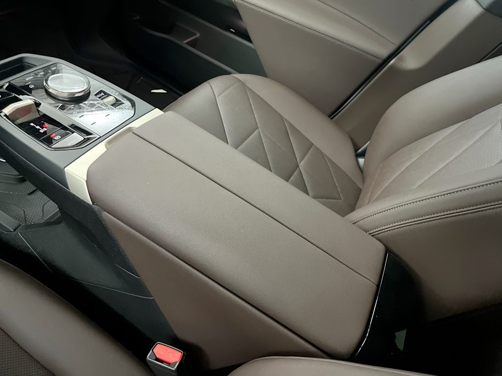 Thumbnail: 2024 BMW iX - 28