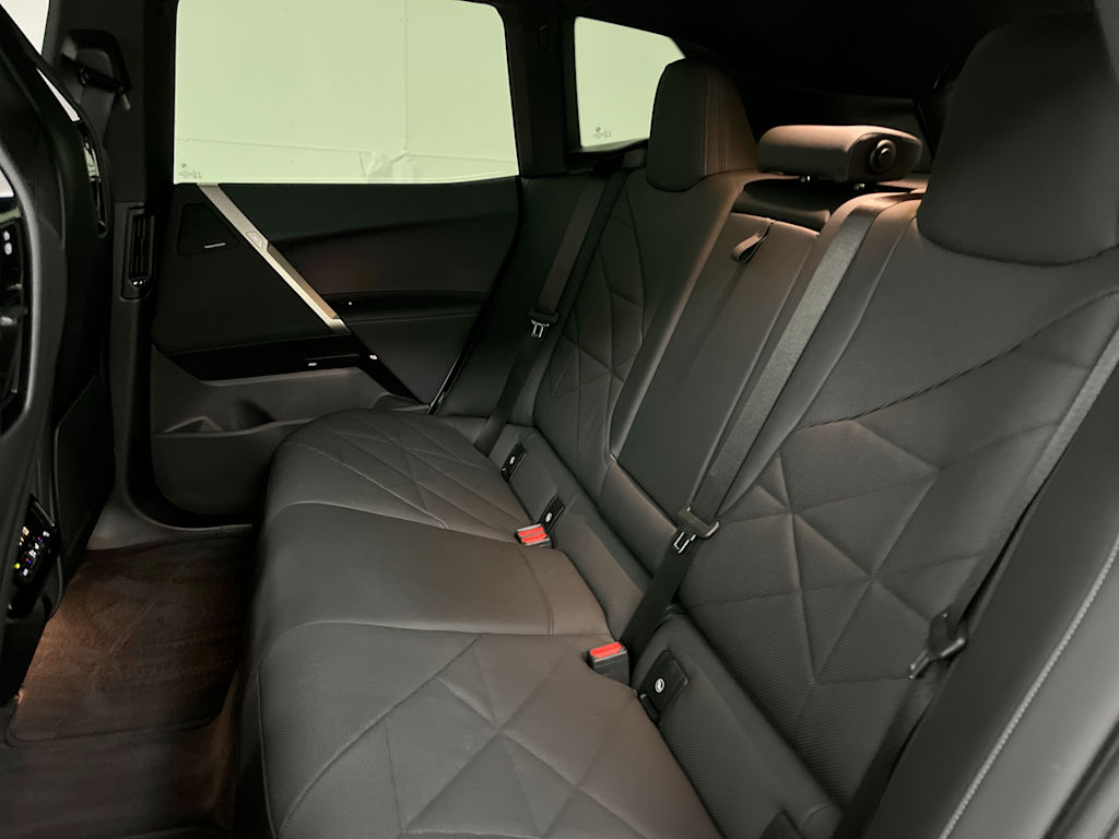 Thumbnail: 2024 BMW iX - 30