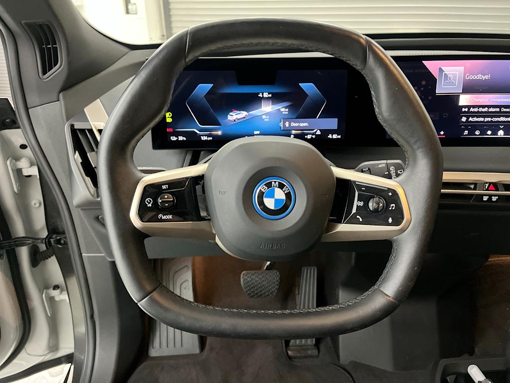Thumbnail: 2024 BMW iX - 11