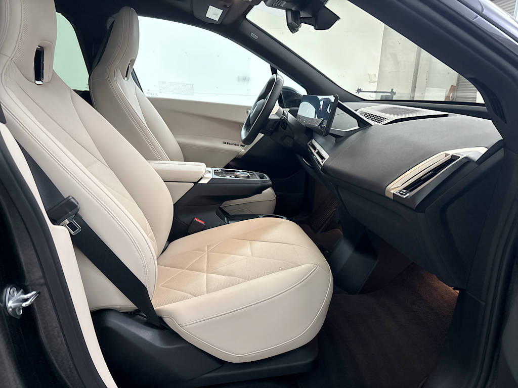 Thumbnail: 2024 BMW iX - 25
