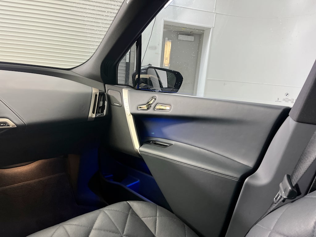 Thumbnail: 2023 BMW iX - 20