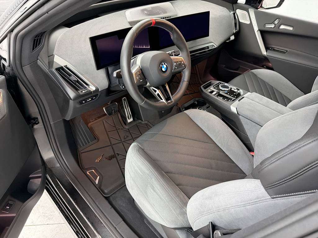 Thumbnail: 2026 BMW iX - 2