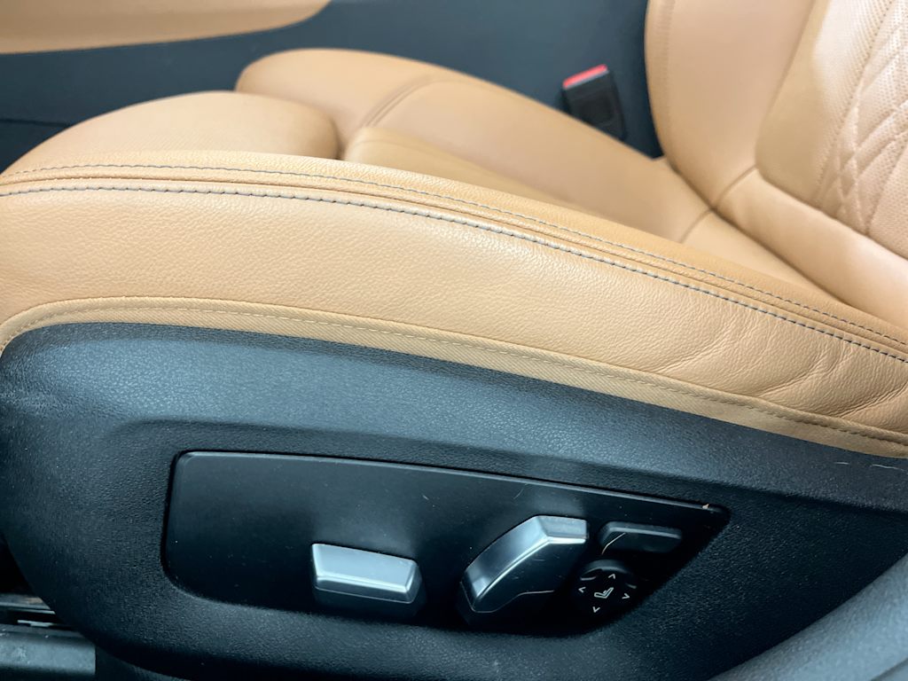 Thumbnail: 2023 BMW 5 Series - 20