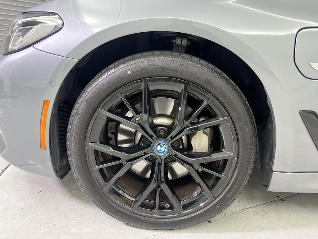 Thumbnail: 2023 BMW 5 Series - 6