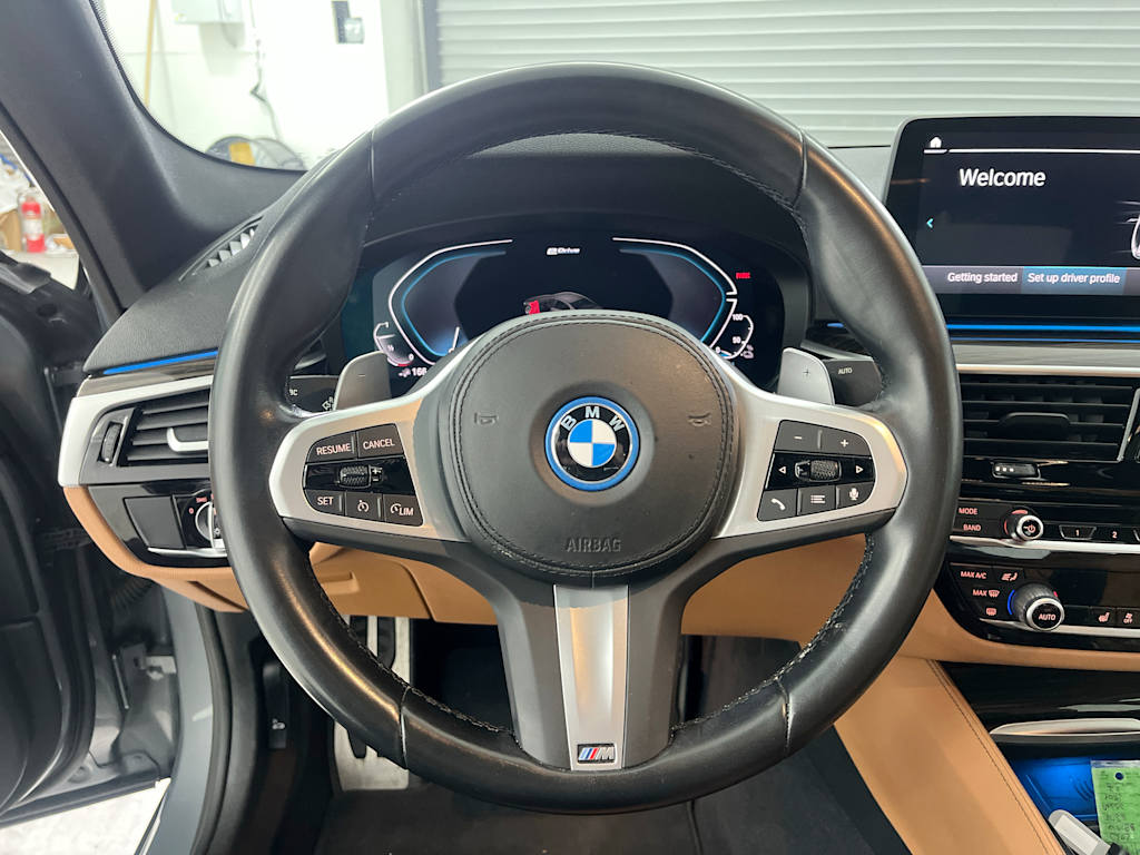 Thumbnail: 2023 BMW 5 Series - 2