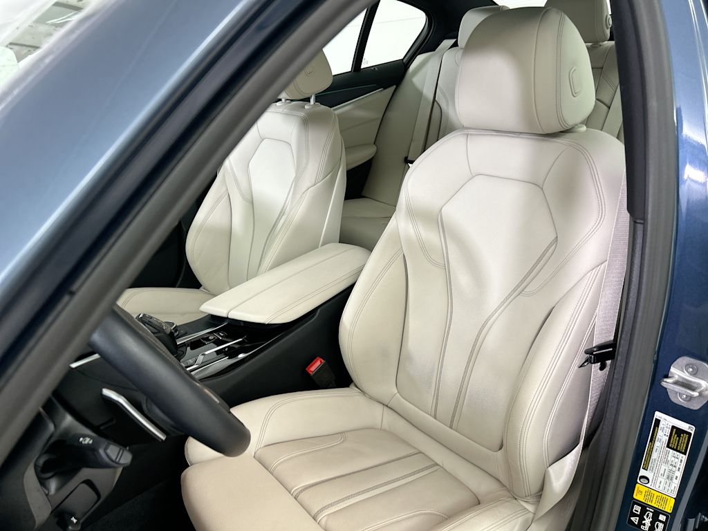 Thumbnail: 2023 BMW 5 Series - 7