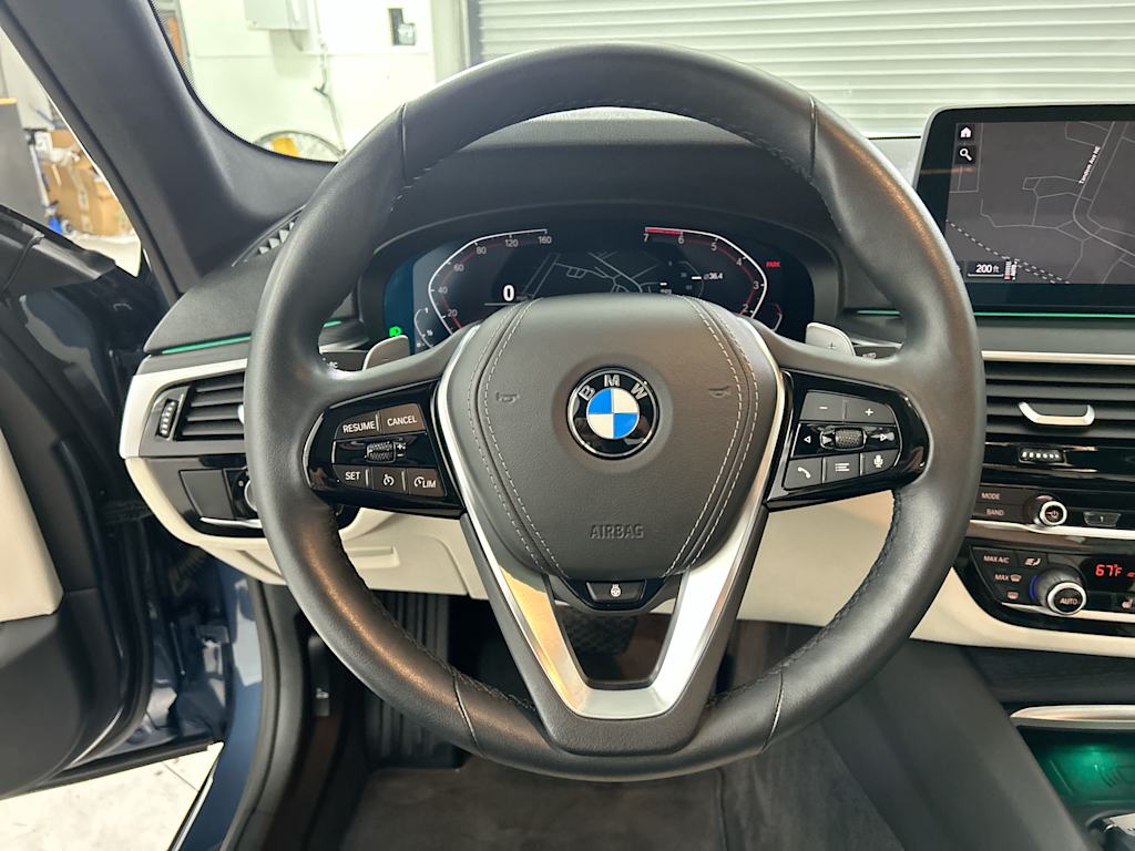 Thumbnail: 2023 BMW 5 Series - 2