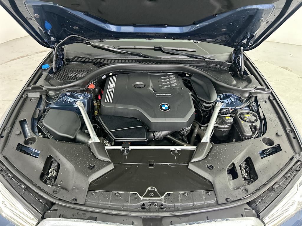 Thumbnail: 2023 BMW 5 Series - 6