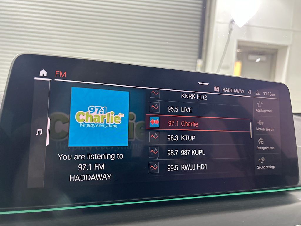 Thumbnail: 2023 BMW 5 Series - 10