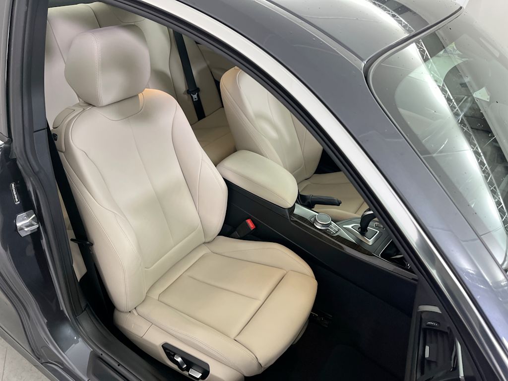 Thumbnail: 2020 BMW 2 Series - 32