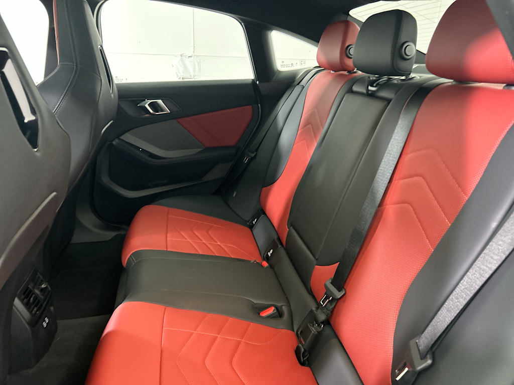 Thumbnail: 2025 BMW 2 Series - 11