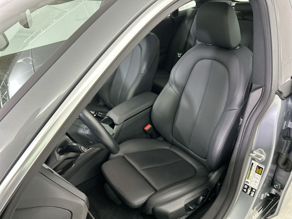 Thumbnail: 2024 BMW 2 Series - 8