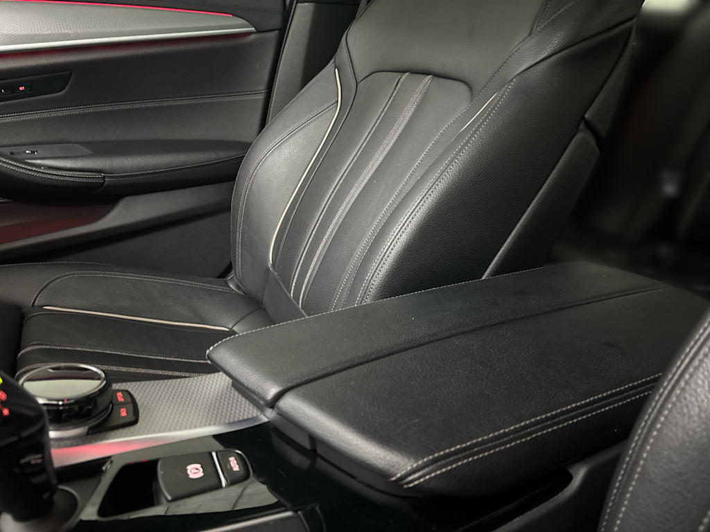 Thumbnail: 2018 BMW 5 Series - 10