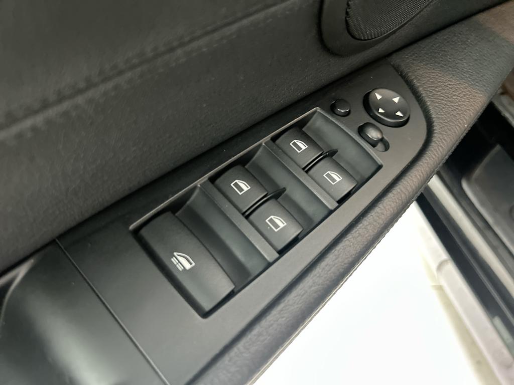 Thumbnail: 2015 BMW Z4 - 21