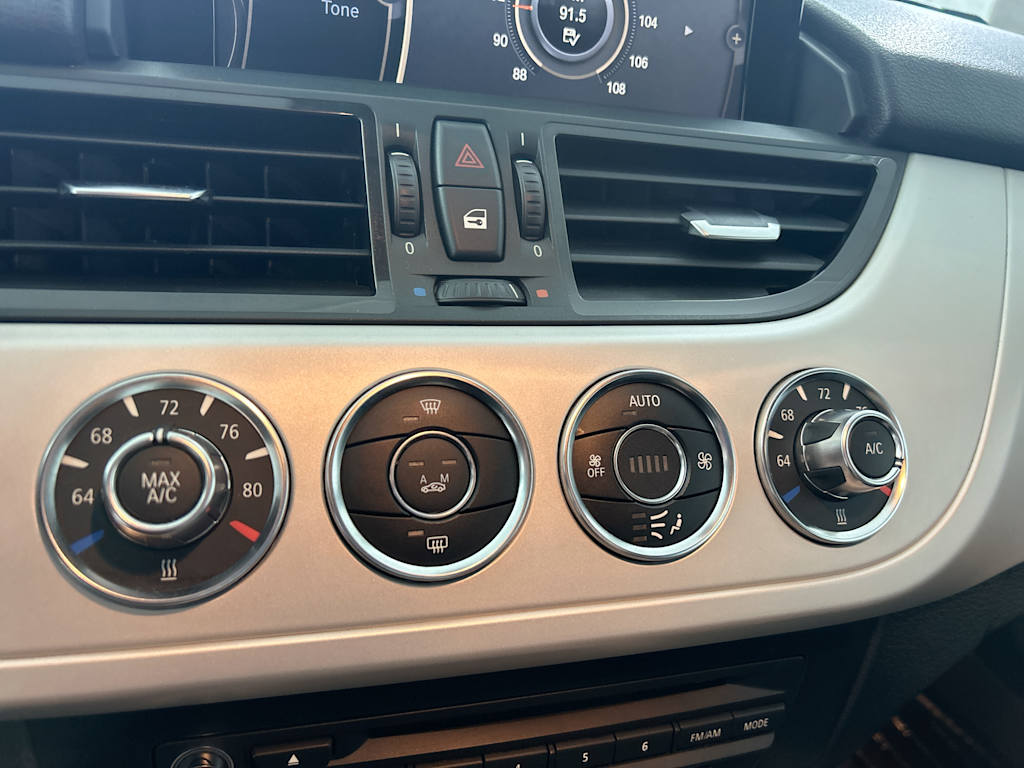 Thumbnail: 2015 BMW Z4 - 22