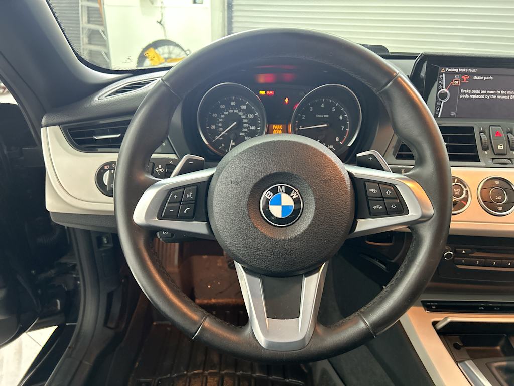 Thumbnail: 2015 BMW Z4 - 2