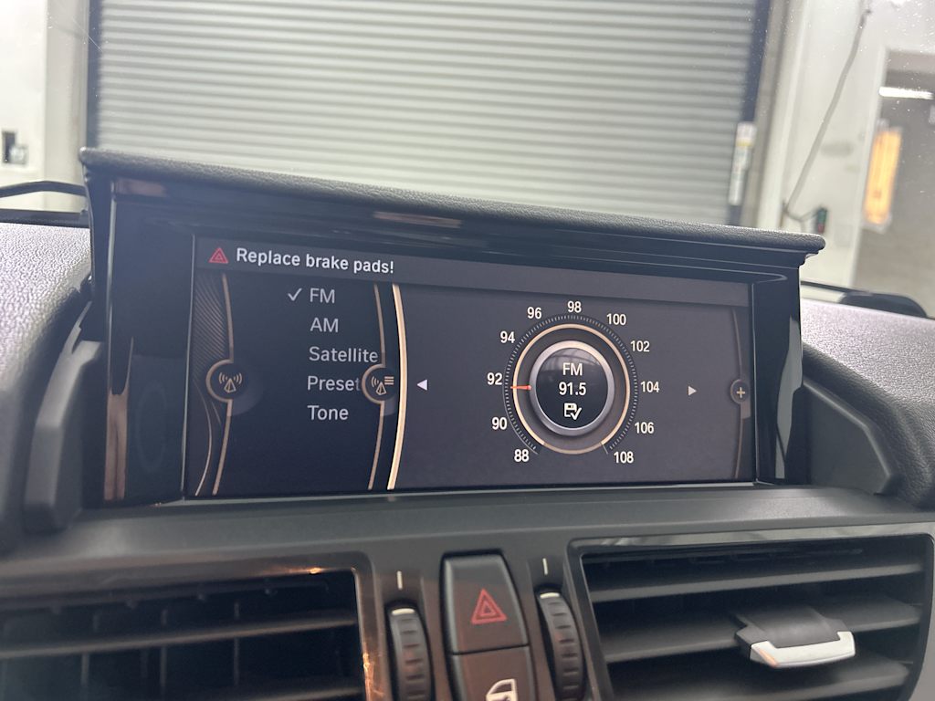 Thumbnail: 2015 BMW Z4 - 10